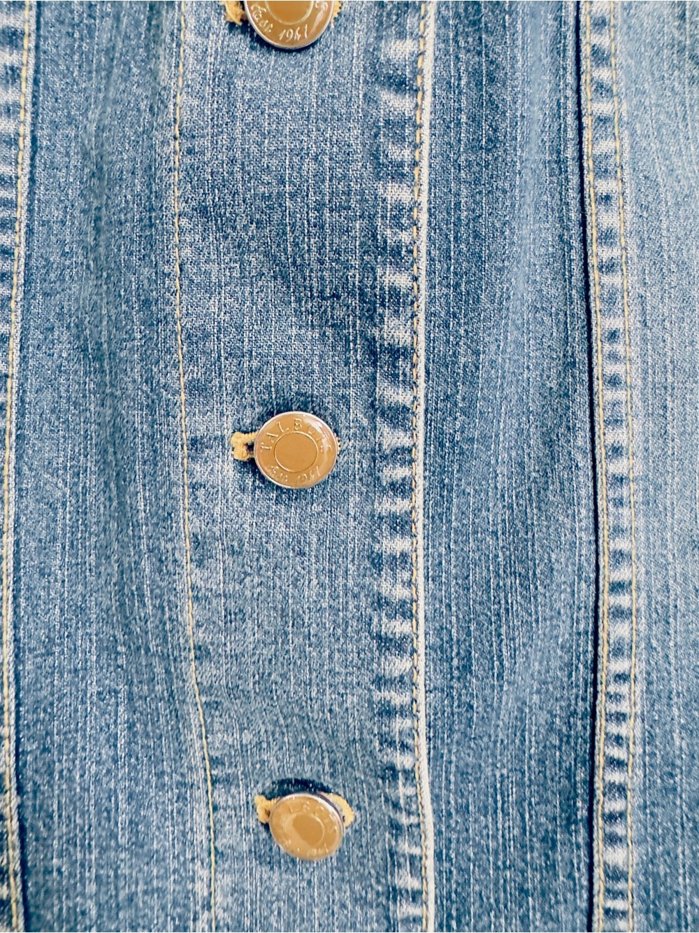 Talbots Petite Denim Jacket Sz. 10P Medium Wash Vintage-Inspired Classic Trucker - Picture 6 of 9